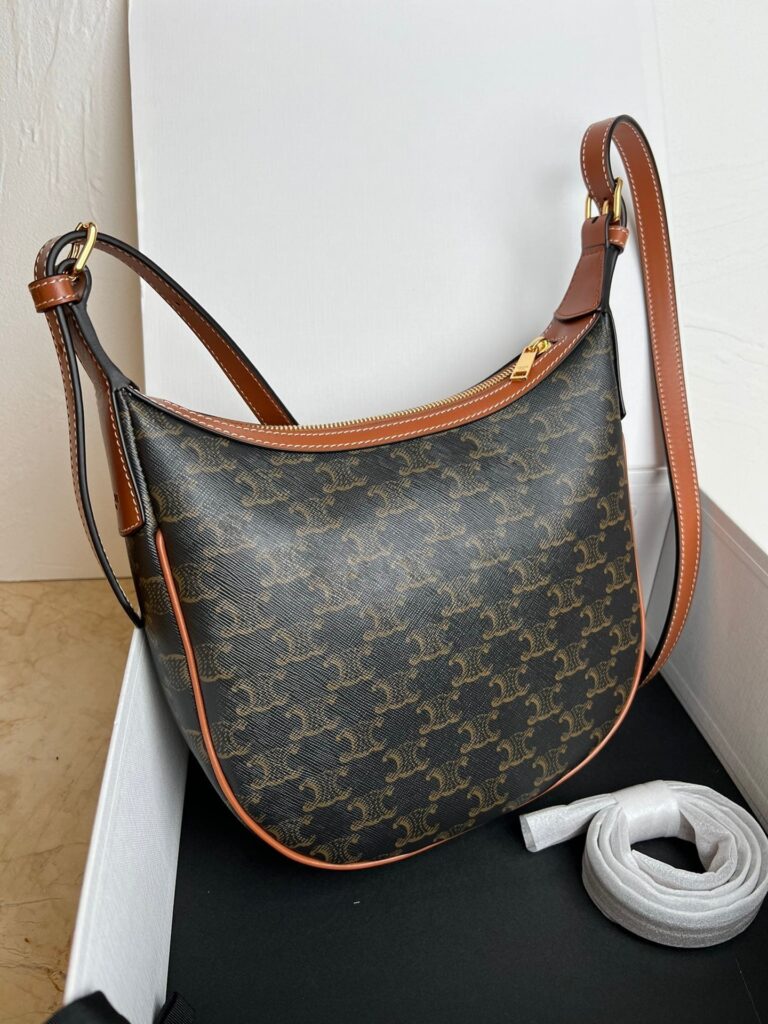 small heloise 23cm cuir triomphe canvas brown calfskin - Product Image 2