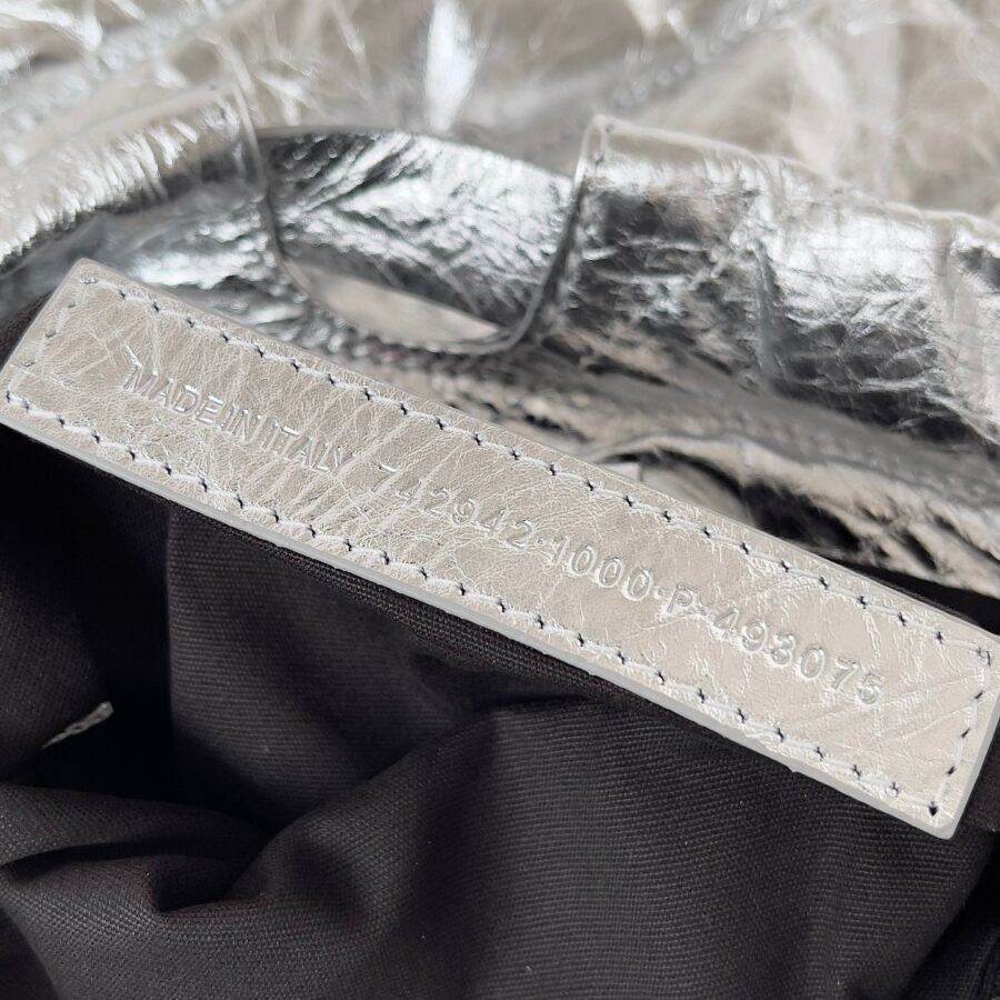 CRUSH SMALL TOTE BAG 26 IN SILVER QUILTED CALFSKIN SILVER HARDWARE | Studio Nafay