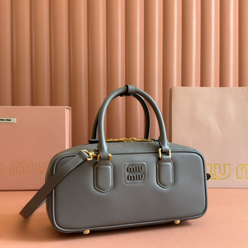 ARCADIE BAG 27 IN DARK GREY SHINY CALFSKIN | Studio Nafay