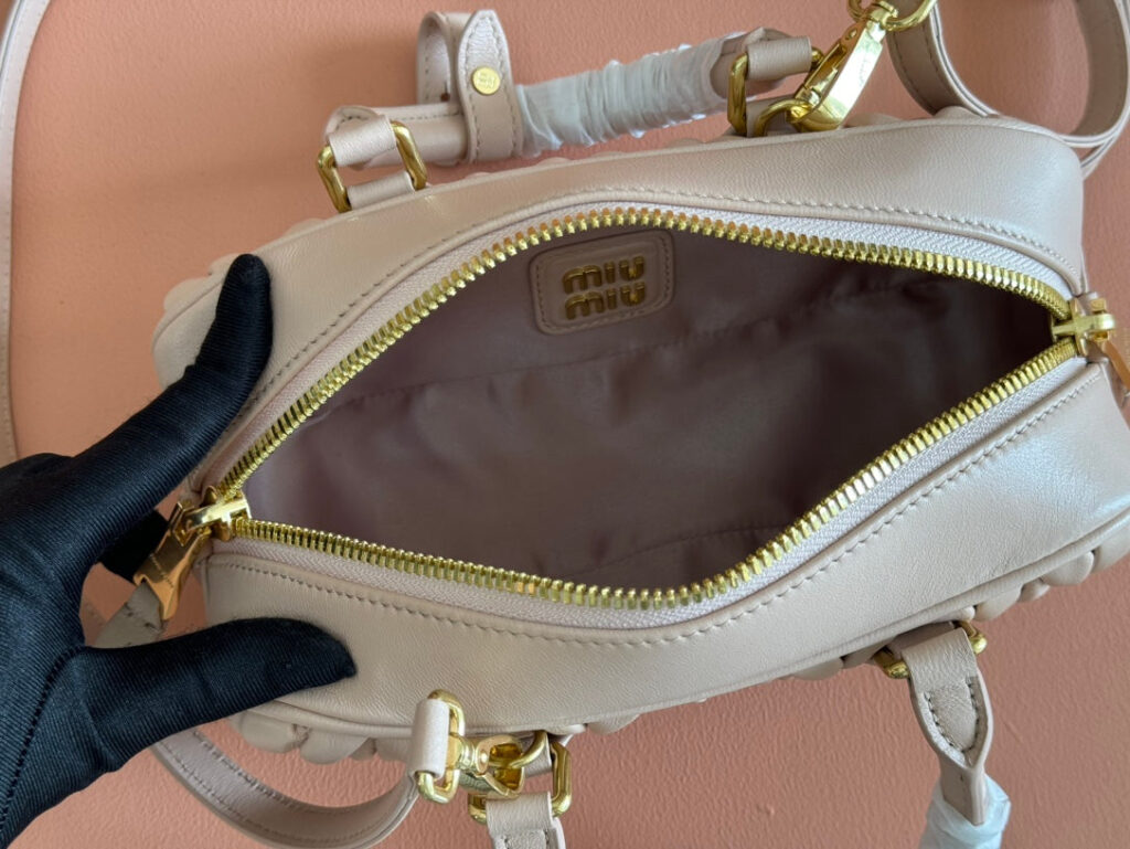 ARCADIE MATELASSÉ BAG 22 IN MISCHKA BEIGE LAMBSKIN - Product Image 2