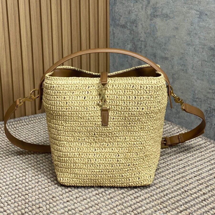 le 37 woven raffia 20cm brown calfskin | Studio Nafay