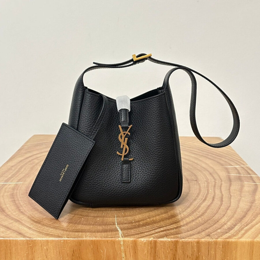 le 5a7 baby 15cm black grained leather | Studio Nafay