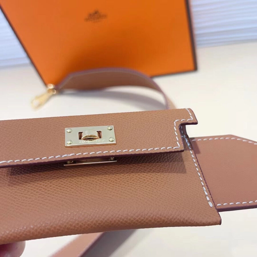 kelly pocket 50mm brown epsom gold hardware shoulder strap | Studio Nafay