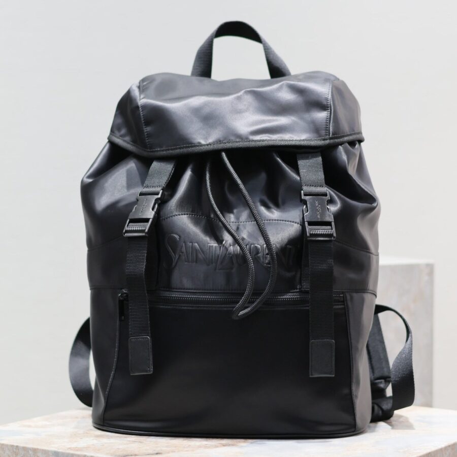 WATERPROOF BACKPACK 45 IN BLACK NYLON WITH EMBOSSED LOGO | Studio Nafay