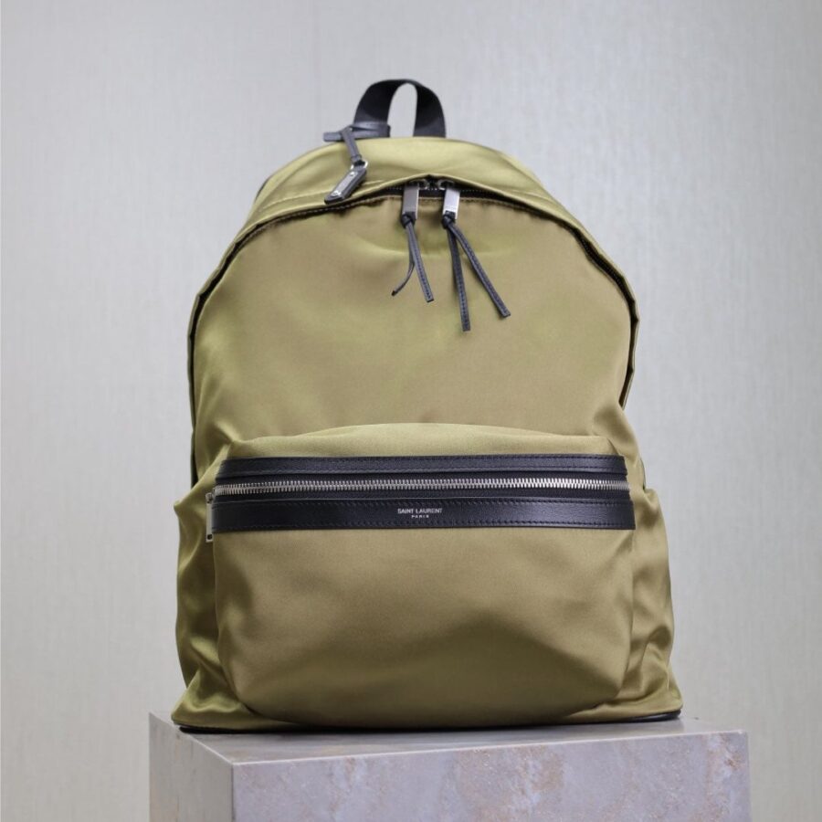 CITY BACKPACK 38 IN MOSS GREEN SILK | Studio Nafay