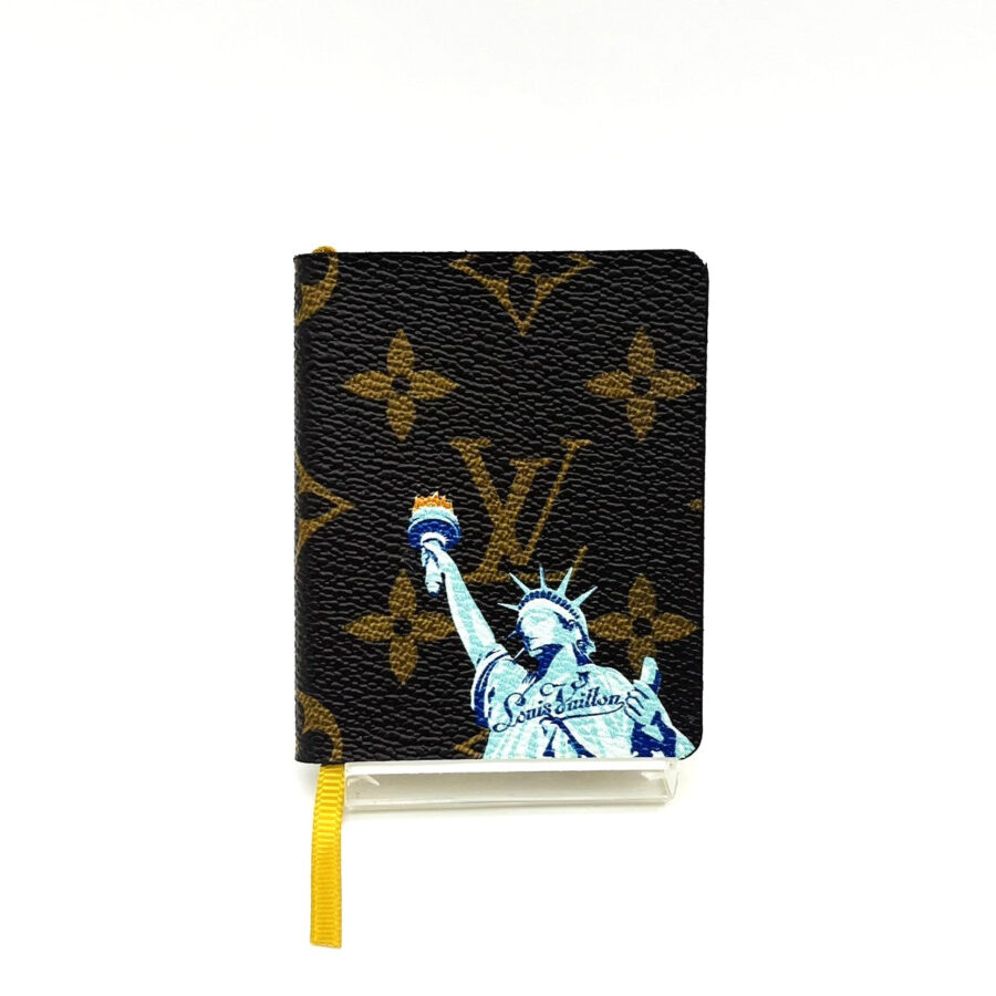Louis Vuitton Memo Crossbody | Studio Nafay