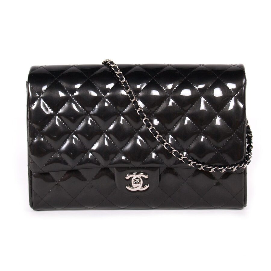 Chanel Classic Clutch With Chain | Studio Nafay