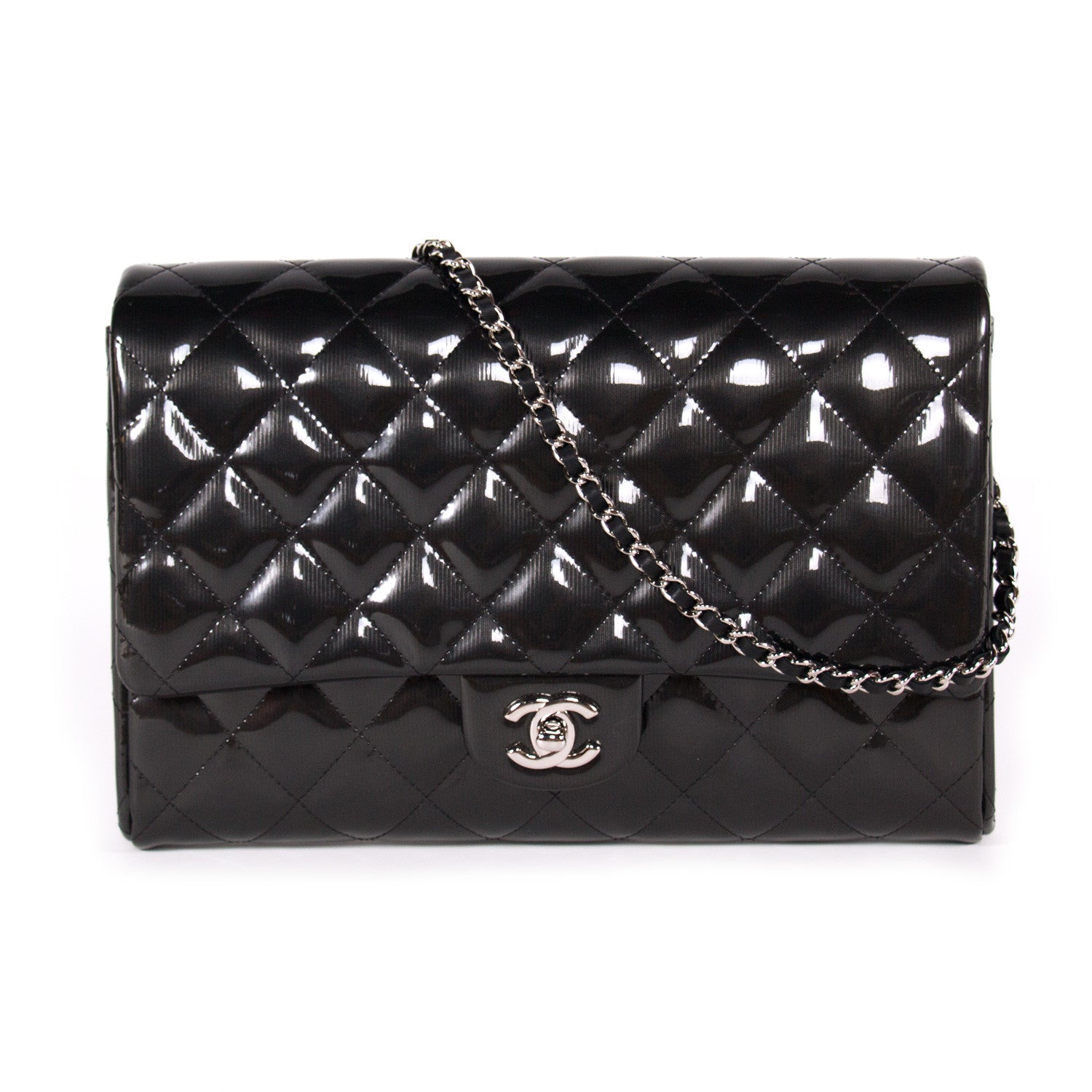 Chanel Classic Clutch With Chain | Studio Nafay