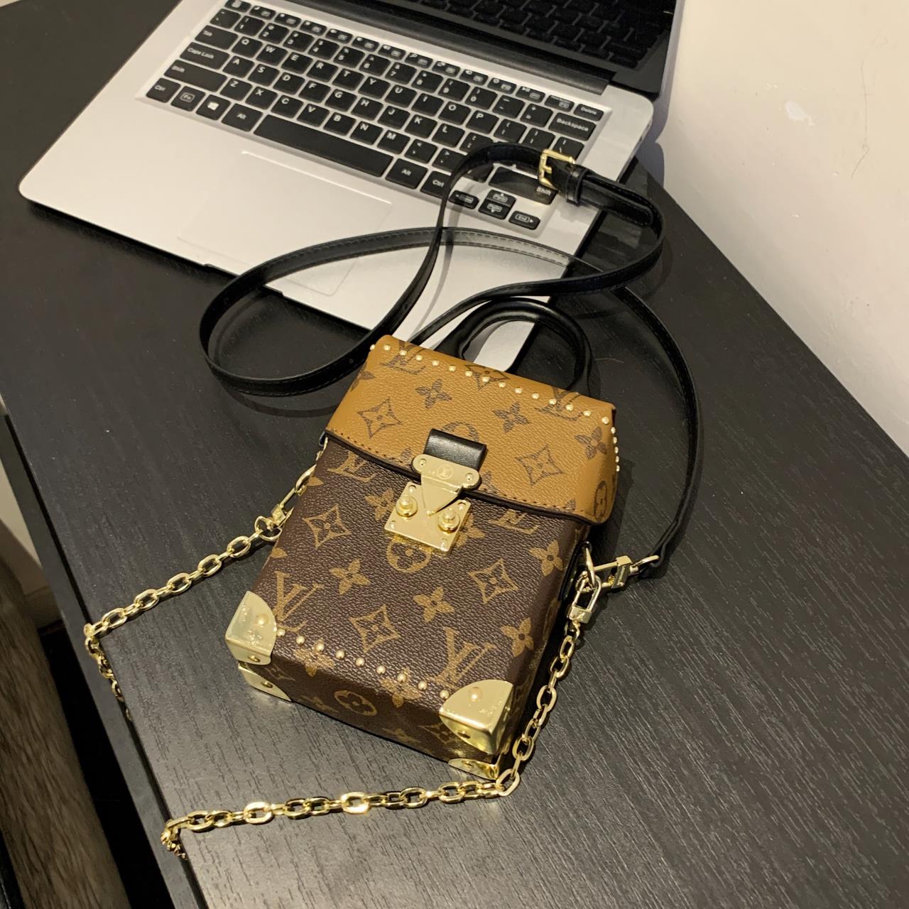 Louis vuitton handbag - Product Image 2