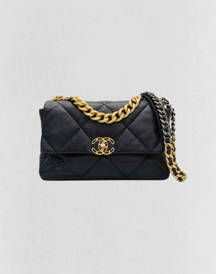 CHANEL 19 Black Quilted Shoulder Bag | Studio Nafay