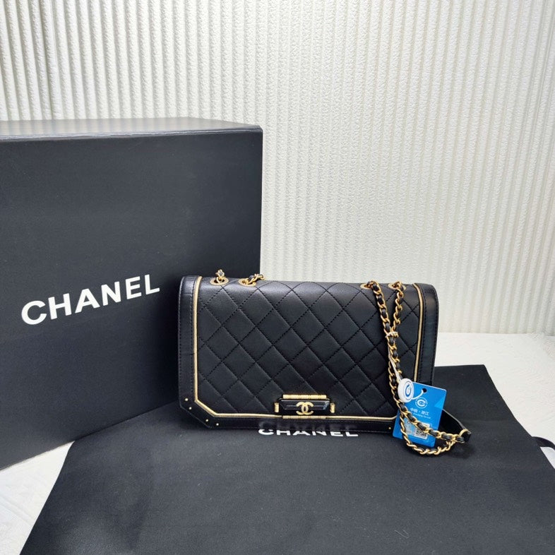 Chanel Lambskin Quilted Black Bag Chain Strap Medium | Studio Nafay