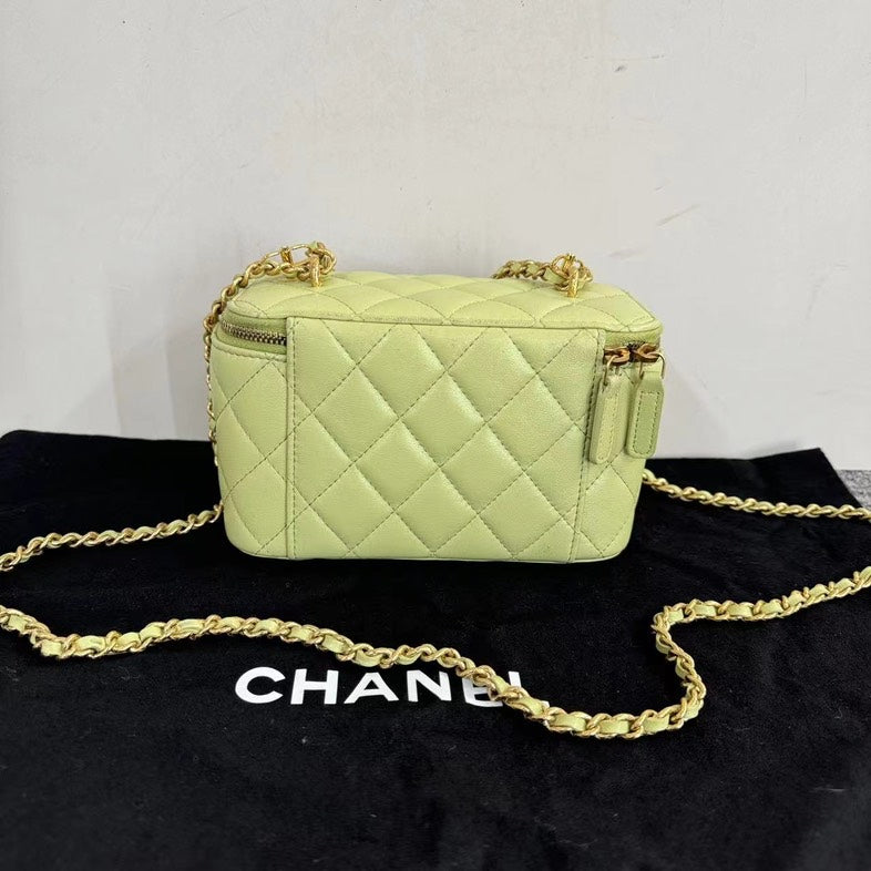 Chanel Lime Green Quilted Leather Vanity Case with Dustbag Small