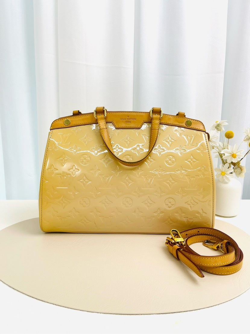 Louis Vuitton Brea Beige Handbag