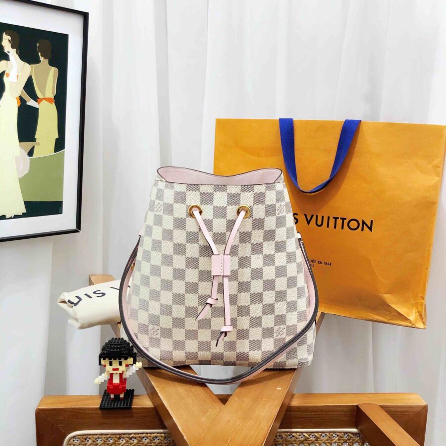 Louis Vuitton Damier Azur Noe Bucket Bag | Studio Nafay