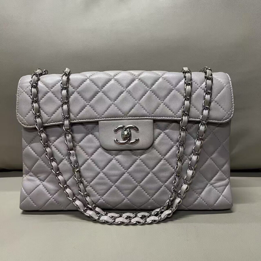 Chanel Flap Bag - Gray Quilted Leather Shoulder Bag | Studio Nafay