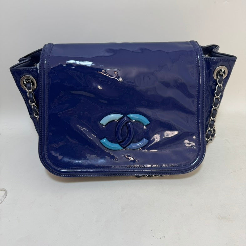 Chanel Timeless Navy Patent Leather Shoulder Bag - ChanelBag | Studio Nafay