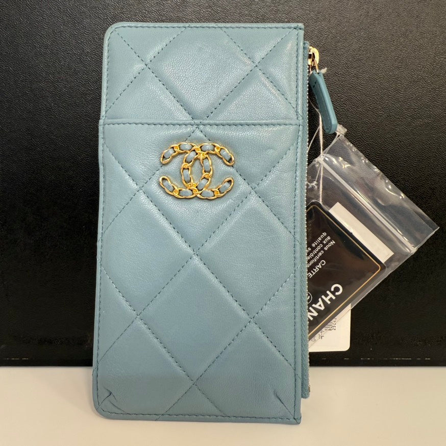 Chanel Leather Calfskin Blue Clutch | Studio Nafay