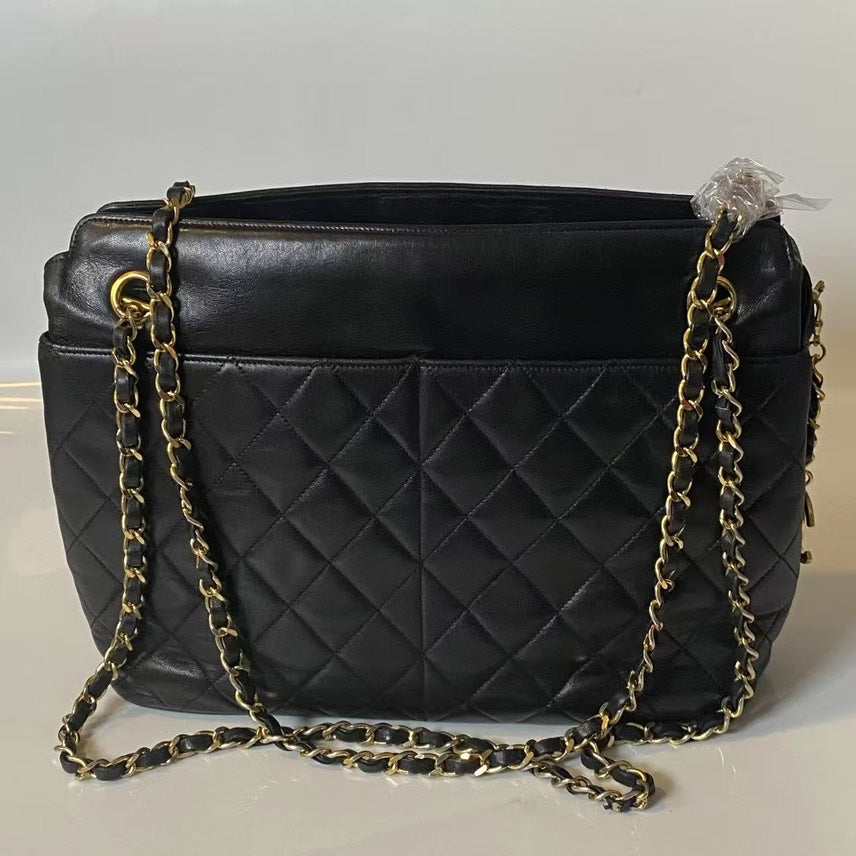 Chanel Leather Quilted Black Shoulder Bag 16 | Studio Nafay
