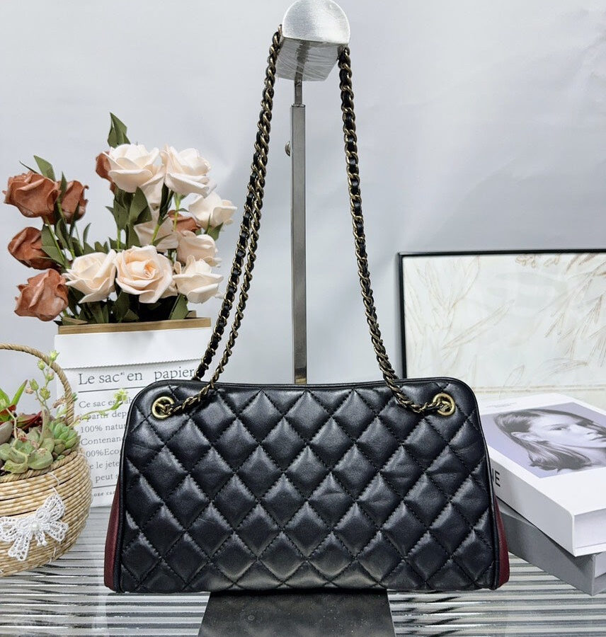 Chanel Quilted Shoulder Bag Black Leather | Studio Nafay