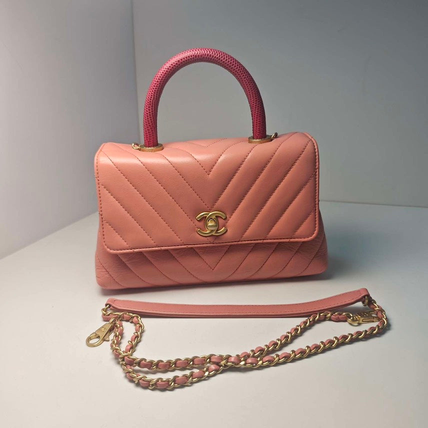 Chanel Coco Handle with Lizard Skin Handle in Pink Leather Shoulder Bag | Studio Nafay