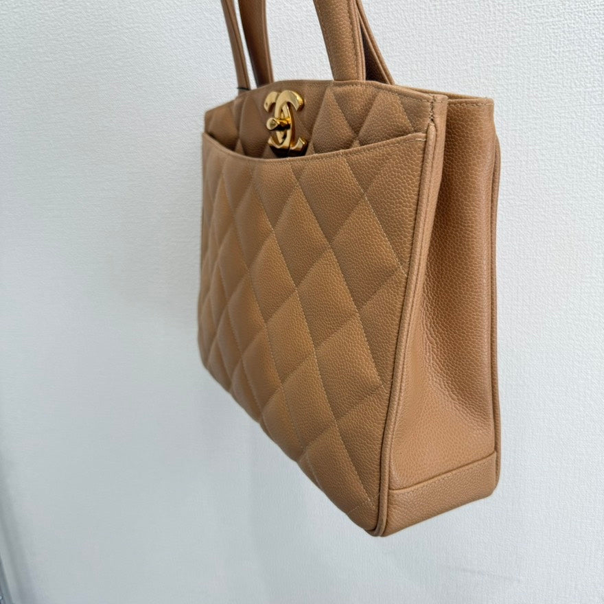 Chanel Leather Caviar Coco Handbag