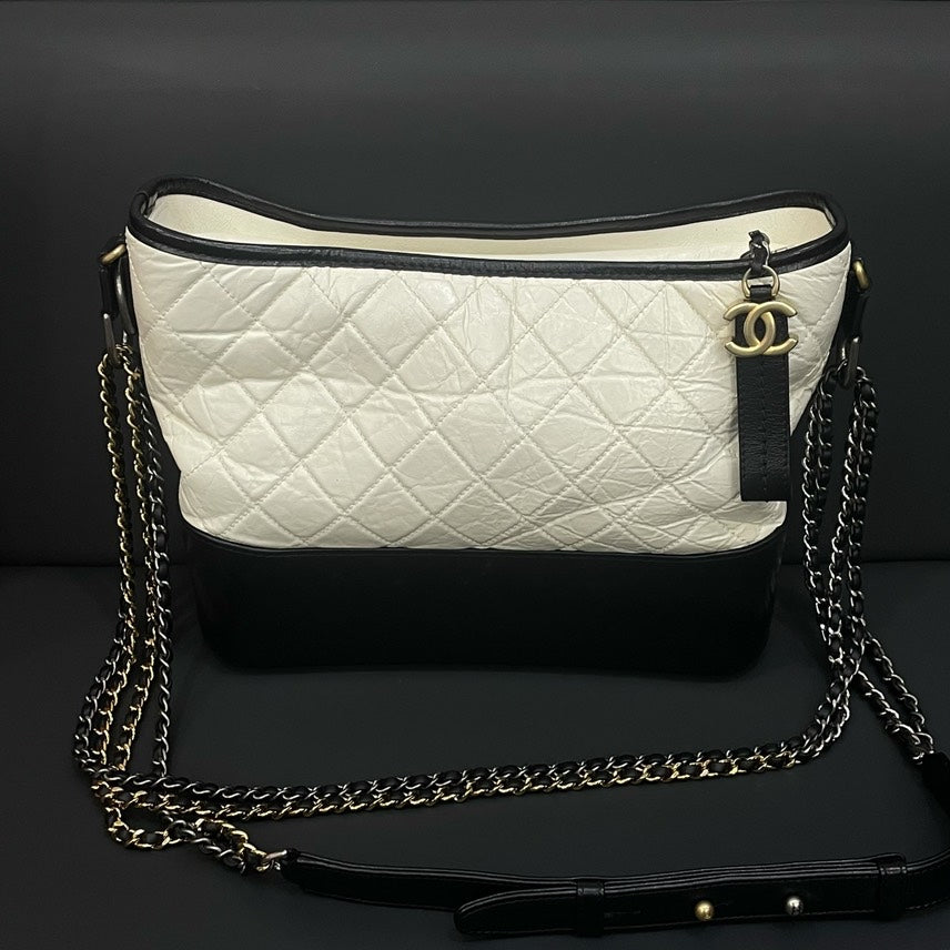 Chanel Quilted Black Shoulder Bag 2 | Studio Nafay