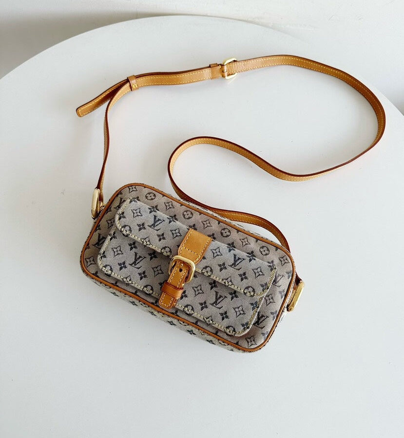 Louis Vuitton Bag 22x13x5cm | Studio Nafay