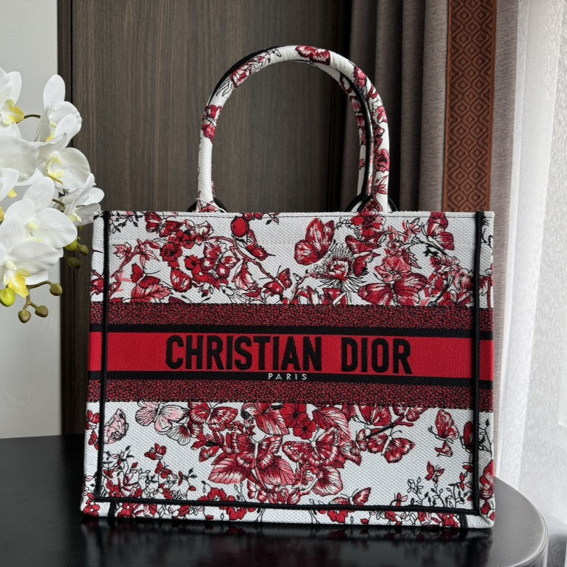 Medium CD Book Tote 36cm White and Red Heart Butterfly Embroidery | Studio Nafay